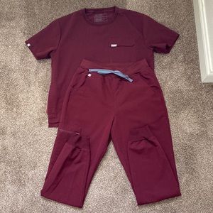 Women’s Burgundy Figs Scrub Set